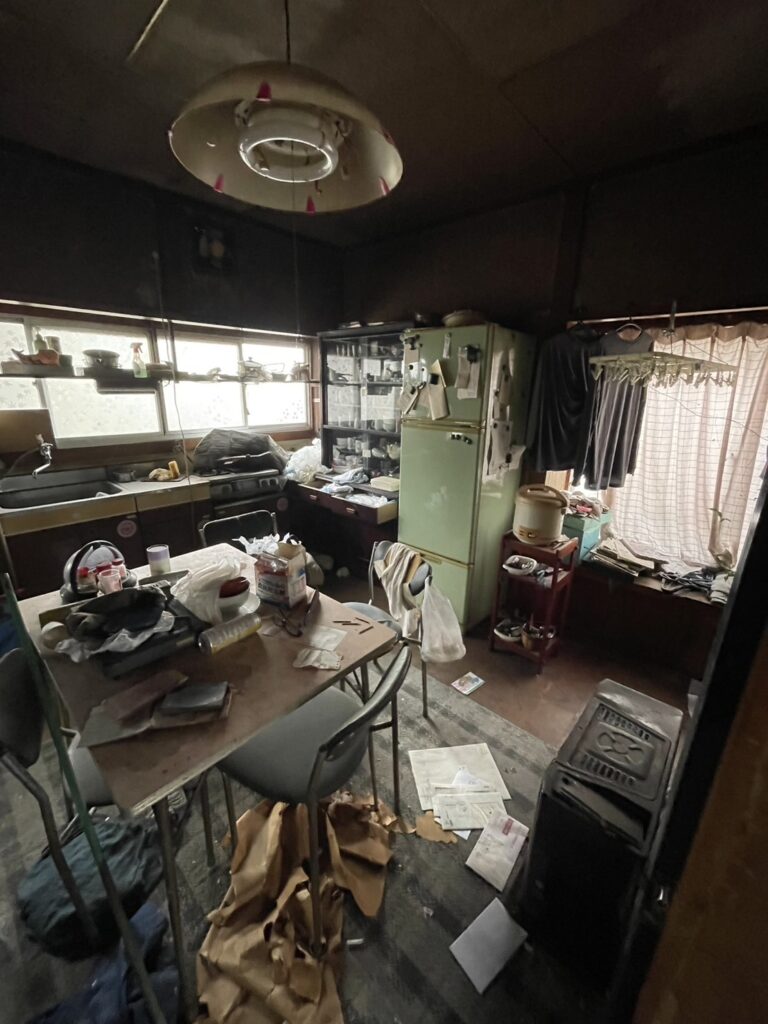 残置物そのまま空き家