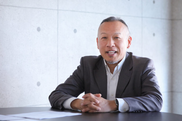 (株)住宅サービス代表岩本写真