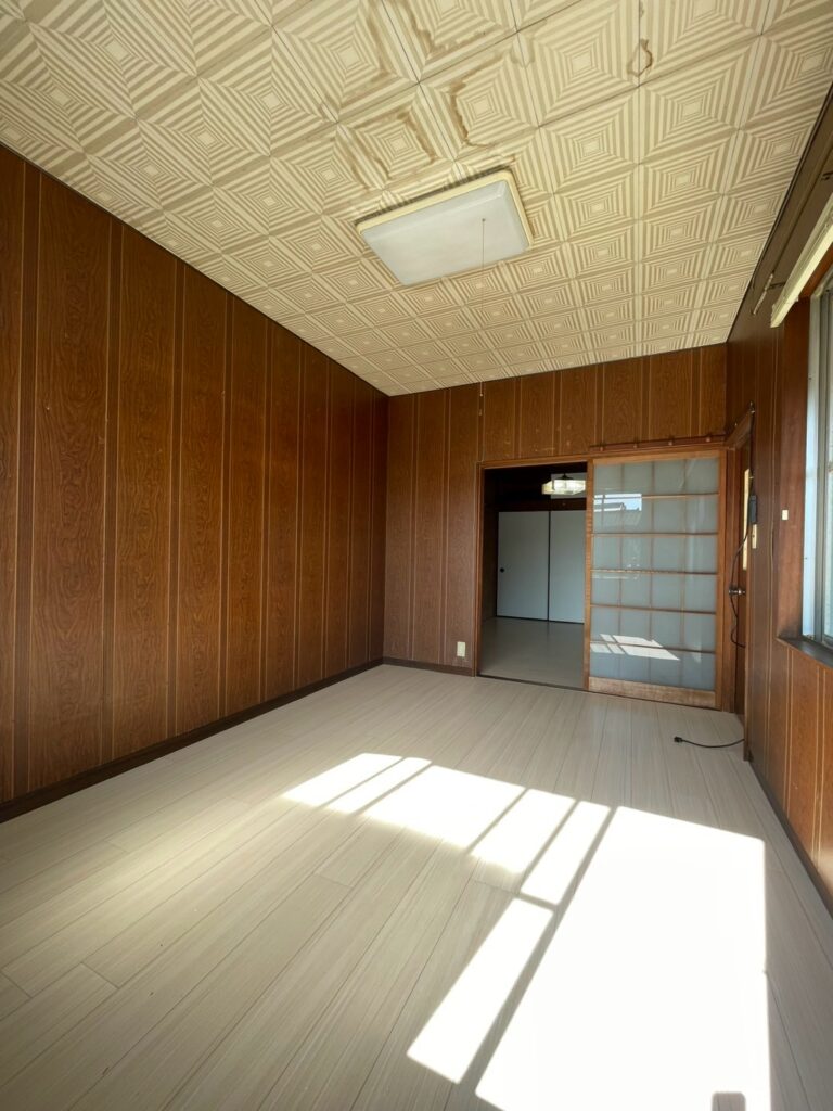 下郷中古天井シミ写真