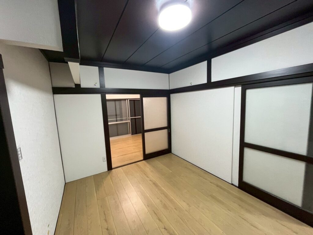 中根平屋洋室6帖写真