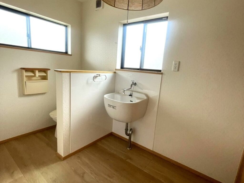 トイレ 志崎トイレ写真